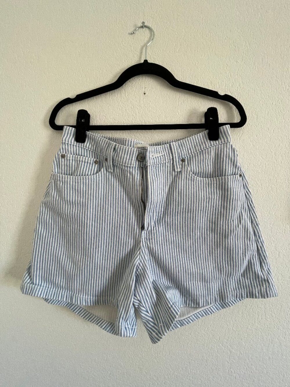 Abercrombie Curve Love Dad Short High Rise
